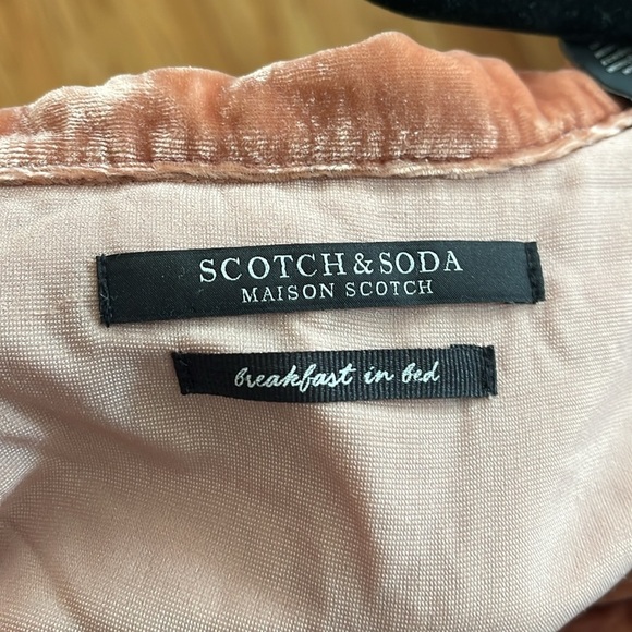 SCOTCH & SODA MAISON SCOTCH breakfast in bed velvet wrap top size small - Picture 4 of 5
